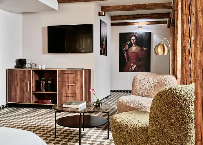 Hotel Pietryna